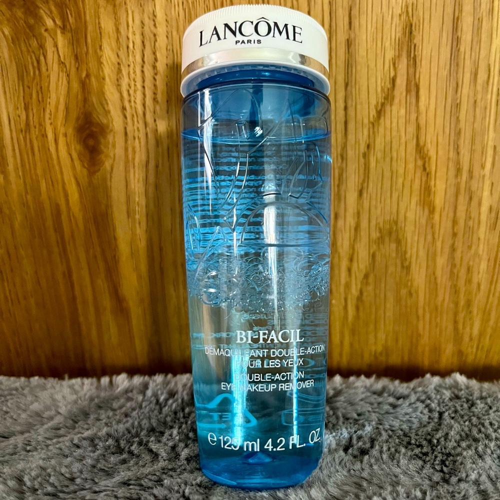 Lancôme Bi-Facil eye makeup remover